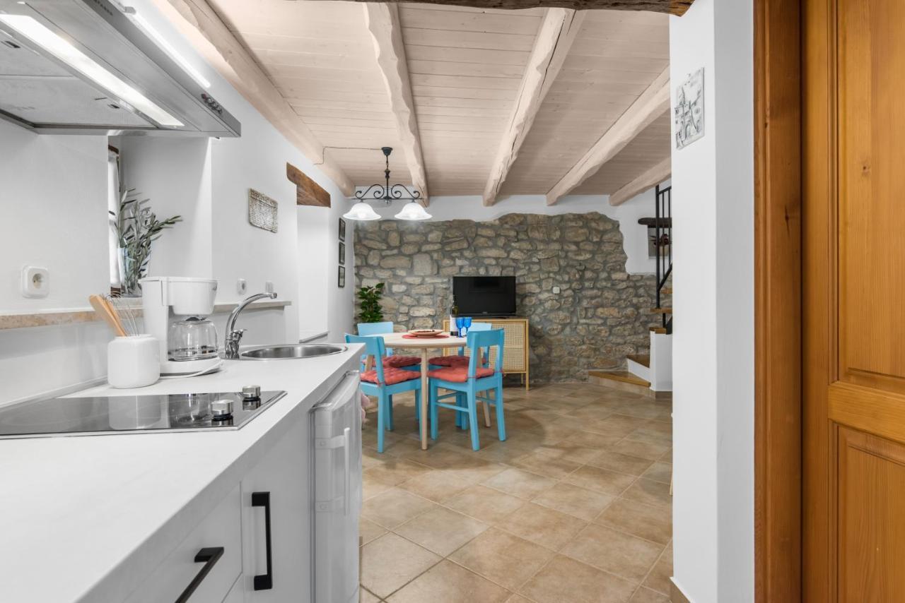 Picturesque Apartment San Rocco 1 Pićan Zewnętrze zdjęcie